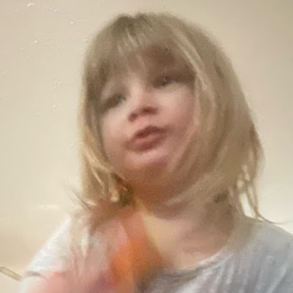 Meet your Posher, Addison - Picture 1 of 1